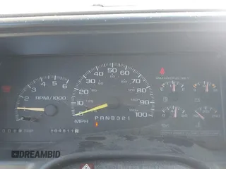 1999 Chevrolet Tahoe Z71 z VIN 1GNEK13R2XJ325602, wystawiony jako IAAI lot #41590107 z przebiegiem 204 611 mil mil oraz . Historia ofert i sprzedaży dostępna na DreamBid. Obrazek 7.