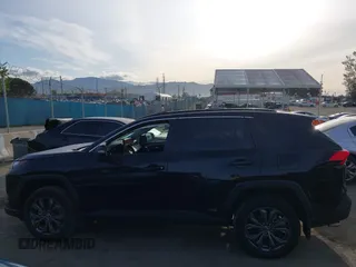 2025 Toyota RAV4 Hybrid XLE Premium with VIN 2T3B6RFV6SW084676, listed as a IAAI auction lot 41923759 with 15,856 mi miles and . Bid and sale history available at DreamBid. Image 14.