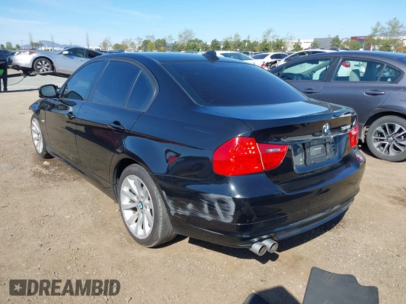 2011 BMW 3 Series 328i with VIN WBAPH5C55BA443024, listed as a IAAI auction lot 41838910 with Not Provided miles and . Bid and sale history available at carsss.com. Image 3.