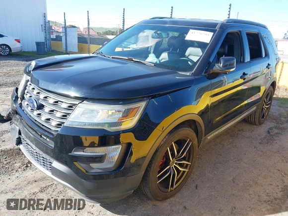 2016 Ford Explorer XLT with VIN 1FM5K7DH5GGC34303, listed as a IAAI auction lot 41776795 with 71,375 mi miles. Bid and sale history available at carsss.com. Image 2.