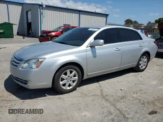 2007 Toyota Avalon XL z VIN 4T1BK36B47U185357, wystawiony jako Copart lot #54566615 z przebiegiem 150 564 mil mil oraz Szkody całkowita. Historia ofert i sprzedaży dostępna na DreamBid. Obrazek 1.