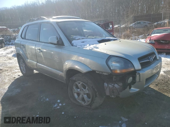2009 Hyundai Tucson SE with VIN KM8JN72D19U970813, listed as a Copart auction lot 88469545 with 152,648 mi miles and Salvage Title. Bid and sale history available at carsss.com. Image 4.