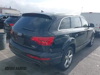 2015 Audi Q7 S line Prestige с VIN WA1DGAFE9FD026968, выставлен на аукционе IAAI как лот 42235342 с пробегом 86 235 миль миль и . История ставок и продаж доступна на DreamBid. Изображение 4.