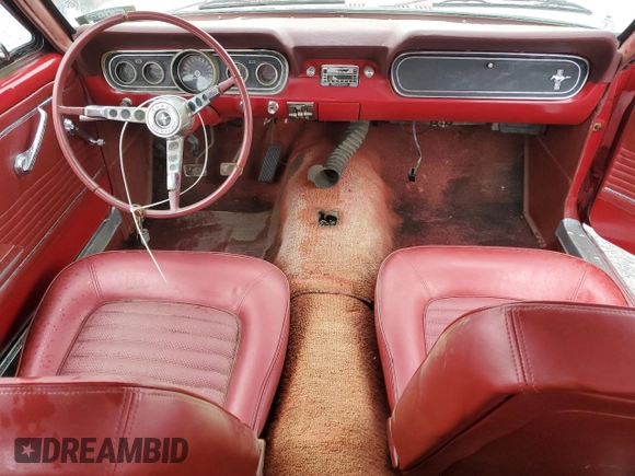 1966 Ford Mustang z VIN 6R07T204871, wystawiony jako Copart lot #47896195 z przebiegiem 45 732 mil mil oraz Czysty tytuł • Clean title. Historia ofert i sprzedaży dostępna na DreamBid. Obrazek 8.
