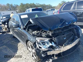2012 Mercedes-Benz E E 350 Luxury with VIN WDDHF8JB0CA560086, listed as a IAAI auction lot 41810824 with 151,442 mi miles. Bid and sale history available at carsss.com. Image 1.