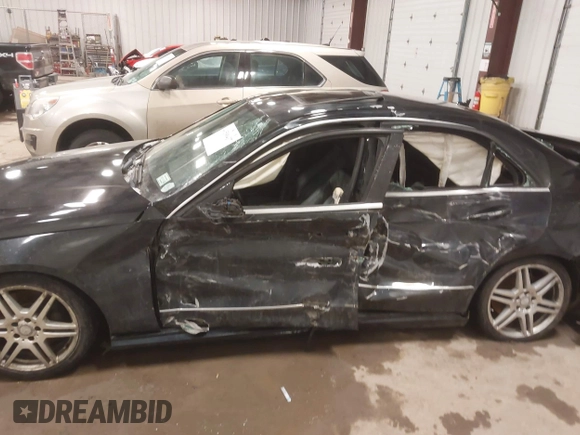 2010 Mercedes-Benz E 550 Luxury with VIN WDDHF7CB9AA049027, listed as a IAAI auction lot 41580437 with 161,184 mi miles and . Bid and sale history available at DreamBid. Image 14.