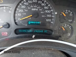 2004 Chevrolet Tahoe LS with VIN 1GNEK13T64R265302, listed as a IAAI auction lot 41445237 with 242,840 mi miles. Bid and sale history available at carsss.com. Image 7.