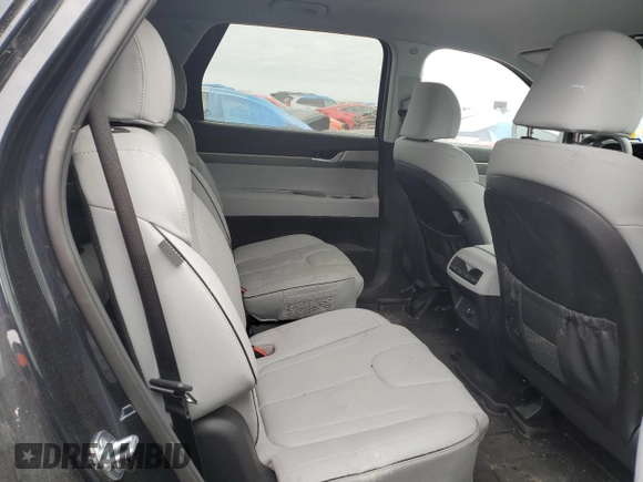 2025 Hyundai Palisade SEL z VIN KM8R24GE9SU867978, wystawiony jako Copart lot #52439355 z przebiegiem Nie podano mil oraz Szkoda całkowita • Salvage title. Historia ofert i sprzedaży dostępna na DreamBid. Obrazek 10.