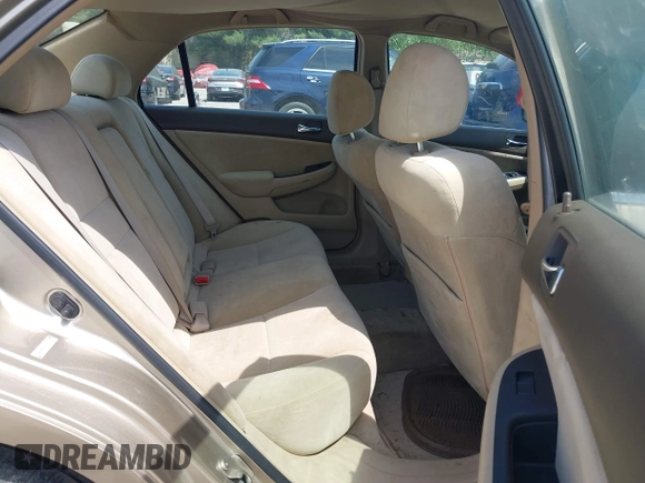 2003 Honda Accord LX z VIN 1HGCM55363A136733, wystawiony jako IAAI lot #42381107 z przebiegiem 124 907 mil mil oraz . Historia ofert i sprzedaży dostępna na DreamBid. Obrazek 8.