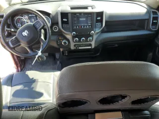 2020 Ram 2500 Tradesman z VIN 3C6UR5CJXLG285239, wystawiony jako Copart lot #50721565 z przebiegiem 85 982 mil mil oraz Szkoda całkowita • Salvage title. Historia ofert i sprzedaży dostępna na DreamBid. Obrazek 8.