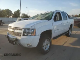 2011 Chevrolet Avalanche LT with VIN 3GNTKFE33BG105408, listed as a Copart auction lot 76338364 with 0 mi miles and Salvage Title. Bid and sale history available at carsss.com. Image 1.