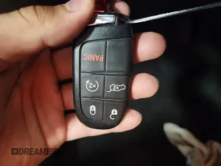 2022 Jeep Compass Latitude с VIN 3C4NJDBB9NT205917, выставлен на аукционе IAAI как лот 42621255 с пробегом 15 841 миль миль и . История ставок и продаж доступна на DreamBid. Изображение 16.