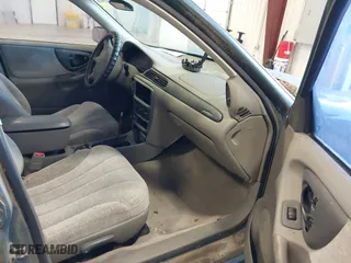 1998 Chevrolet Malibu with VIN 1G1ND52M9W6136164, listed as a IAAI auction lot 41881361 with 164,280 mi miles. Bid and sale history available at carsss.com. Image 5.