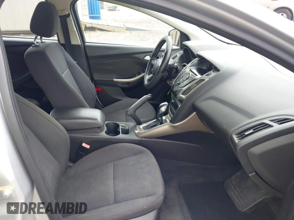 2012 Ford Focus SEL with VIN 1FAHP3M24CL371862, listed as a IAAI auction lot 42105522 with 155,245 mi miles. Bid and sale history available at carsss.com. Image 5.