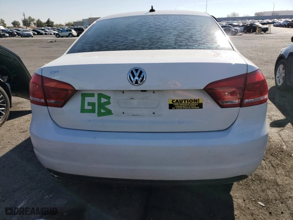 2014 Volkswagen Passat SE with VIN 1VWBP7A32EC014345, listed as a Copart auction lot 43405135 with 121,253 mi miles and Salvage Title. Bid and sale history available at carsss.com. Image 6.