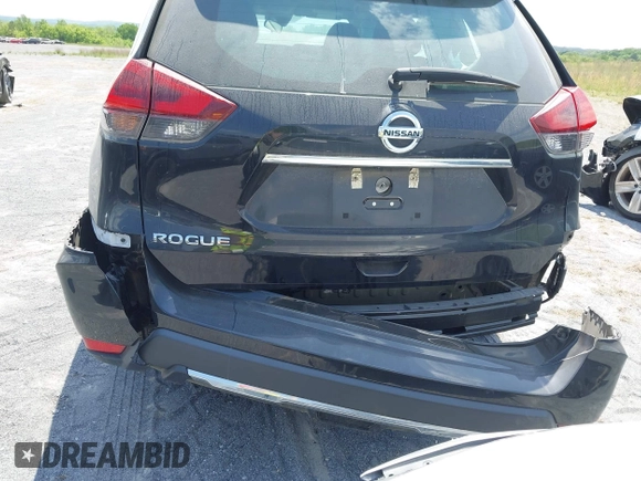 2020 Nissan Rogue S z VIN 5N1AT2MT0LC815714, wystawiony jako IAAI lot #41641242 z przebiegiem 85 295 mil mil oraz . Historia ofert i sprzedaży dostępna na DreamBid. Obrazek 6.