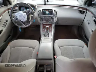 2013 Buick LaCrosse с VIN 1G4GA5E38DF120929, выставлен на аукционе Copart как лот 85129384 с пробегом 121 425 миль миль и Списание • Salvage title. История ставок и продаж доступна на DreamBid. Изображение 8.