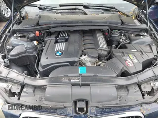 2009 BMW 3 Series 328i with VIN WBAPH77589NL82437, listed as a IAAI auction lot 42035078 with 226,583 mi miles. Bid and sale history available at carsss.com. Image 10.