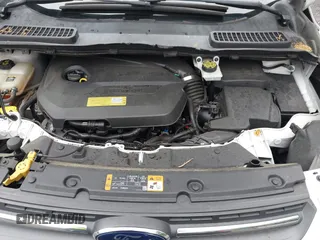 2013 Ford Escape SE с VIN 1FMCU0GX9DUD31996, выставлен на аукционе IAAI как лот 42342141 с пробегом 160 642 миль миль и . История ставок и продаж доступна на DreamBid. Изображение 10.