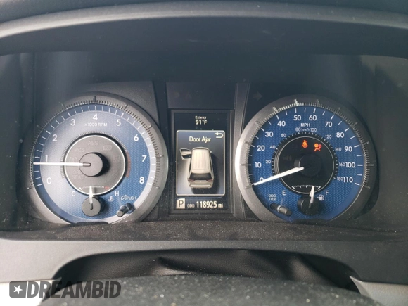 2015 Toyota Sienna XLE with VIN 5TDYK3DC0FS592251, listed as a Copart auction lot 60126165 with 118,925 mi miles and Salvage title. Bid and sale history available at DreamBid. Image 9.
