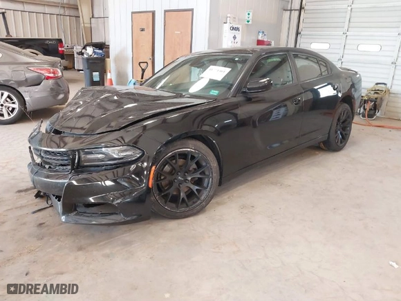 2016 Dodge Charger SXT with VIN 2C3CDXHGXGH166774, listed as a IAAI auction lot 41771461 with 187,660 mi miles. Bid and sale history available at carsss.com. Image 2.