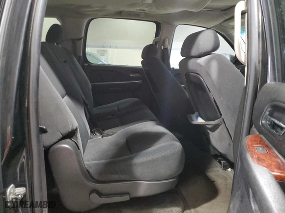 2009 Chevrolet Suburban LT w/1LT with VIN 1GNFK26319R266791, listed as a Copart auction lot 86745744 with 212,070 mi miles and Clean Title. Bid and sale history available at carsss.com. Image 11.