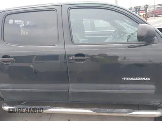 2007 Toyota Tacoma PreRunner with VIN 3TMJU62N67M038165, listed as a IAAI auction lot 41774970 with 273,305 mi miles and . Bid and sale history available at DreamBid. Image 13.
