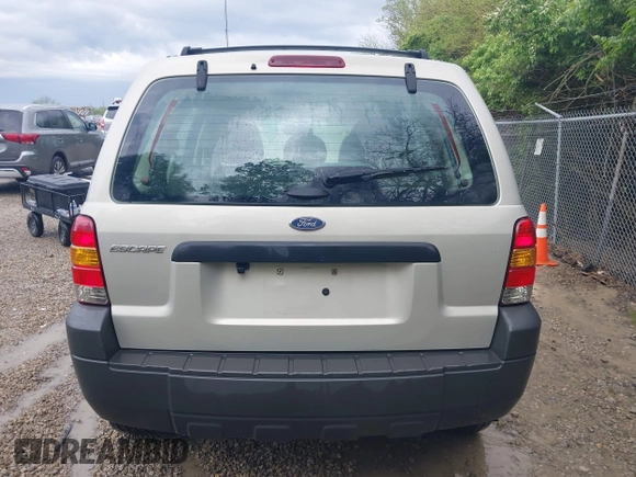 2006 Ford Escape XLS with VIN 1FMYU02ZX6KA73663, listed as a IAAI auction lot 42177043 with 230,878 mi miles and . Bid and sale history available at DreamBid. Image 16.