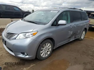 2011 Toyota Sienna XLE с VIN 5TDDK3DC9BS022239, выставлен на аукционе Copart как лот 59689255 с пробегом 210 461 миль миль и Списание • Salvage title. История ставок и продаж доступна на DreamBid. Изображение 1.