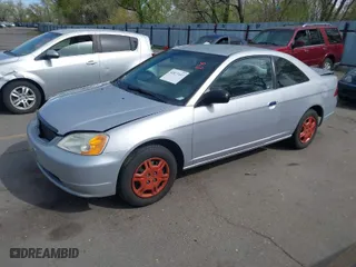 2002 Honda Civic LX with VIN 1HGEM21522L049042, listed as a IAAI auction lot 42077437 with 189,393 mi miles. Bid and sale history available at carsss.com. Image 2.