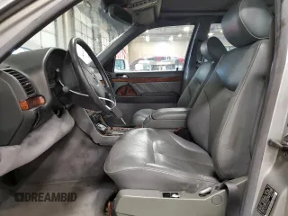 1993 Mercedes-Benz 400 z VIN WDBGA43E9PA106850, wystawiony jako Copart lot #85744534 z przebiegiem 155 005 mil mil oraz Tytuł czysty. Historia ofert i sprzedaży dostępna na DreamBid. Obrazek 7.