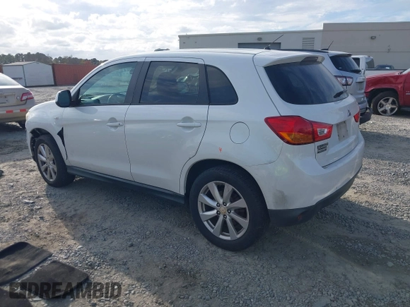 2015 Mitsubishi Outlander ES z VIN 4A4AP3AU4FE034451, wystawiony jako IAAI lot #41057102 z przebiegiem 166 263 mil mil oraz . Historia ofert i sprzedaży dostępna na DreamBid. Obrazek 3.