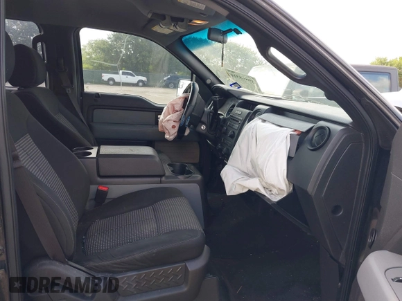 2014 Ford F-150 XL with VIN 1FTEW1CM2EFC12721, listed as a IAAI auction lot 39868316 with 272,351 mi miles. Bid and sale history available at carsss.com. Image 5.