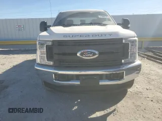 2017 Ford F-350 XL with VIN 1FT8X3B69HED38805, listed as a Copart auction lot 41988235 with 57,984 mi miles and Clean title. Bid and sale history available at DreamBid. Image 5.