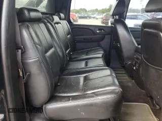 2007 Chevrolet Avalanche LT w/3LT with VIN 3GNFK12317G161729, listed as a Copart auction lot 72762134 with 321,398 mi miles and Salvage Title. Bid and sale history available at carsss.com. Image 10.