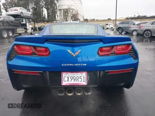 2016 Chevrolet Corvette Z51 3LT z VIN 1G1YM2D74G5116883, wystawiony jako IAAI lot #42160585 z przebiegiem 25 939 mil mil oraz . Historia ofert i sprzedaży dostępna na DreamBid. Obrazek 17.
