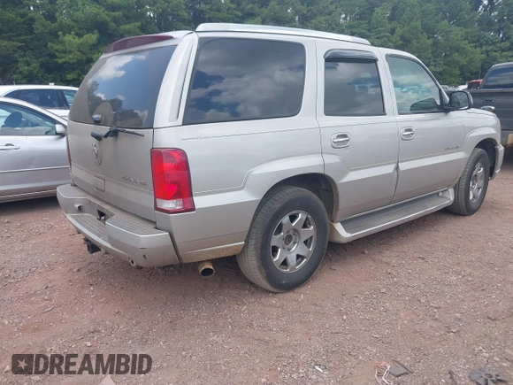 2005 Cadillac Escalade with VIN 1GYEC63T45R115932, listed as a IAAI auction lot 42756514 with 373,014 mi miles and . Bid and sale history available at DreamBid. Image 4.