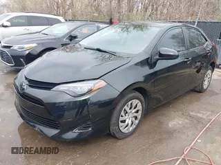 2019 Toyota Corolla L z VIN 2T1BURHEXKC203410, wystawiony jako IAAI lot #41898798 z przebiegiem 26 311 mil mil oraz . Historia ofert i sprzedaży dostępna na DreamBid. Obrazek 17.