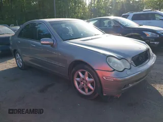 2003 Mercedes-Benz C 240 z VIN WDBRF81J23F399151, wystawiony jako IAAI lot #42148929 z przebiegiem Nie podano mil oraz . Historia ofert i sprzedaży dostępna na DreamBid. Obrazek 1.