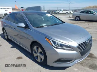 2016 Hyundai Sonata Limited with VIN KMHE34L15GA030491, listed as a IAAI auction lot 41897691 with 129,609 mi miles and . Bid and sale history available at DreamBid. Image 1.