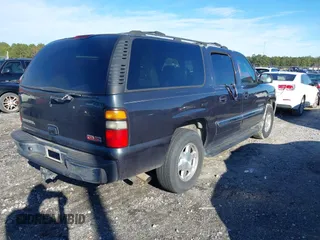 2005 GMC Yukon XL SLT with VIN 1GKEC16Z25J147760, listed as a IAAI auction lot 41220169 with 396,136 mi miles. Bid and sale history available at carsss.com. Image 4.