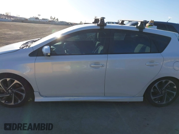 2016 Scion iM with VIN JTNKARJE6GJ500765, listed as a IAAI auction lot 41701644 with 86,608 mi miles. Bid and sale history available at carsss.com. Image 15.