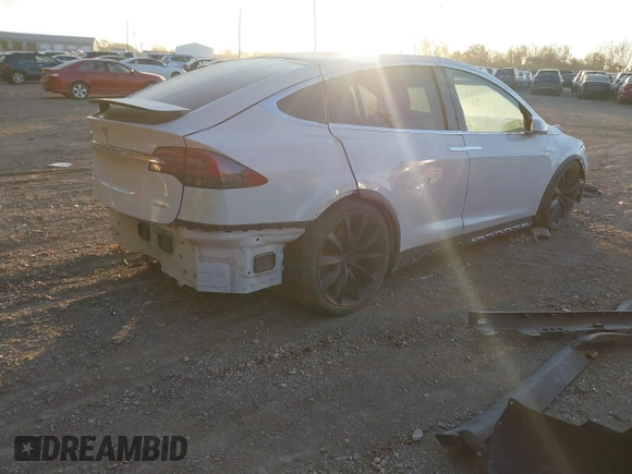 2017 Tesla Model X 90D z VIN 5YJXCBE20HF050017, wystawiony jako IAAI lot #41145641 z przebiegiem Nie podano mil oraz . Historia ofert i sprzedaży dostępna na DreamBid. Obrazek 4.