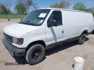 2006 Ford Econoline Cargo Commercial z VIN 1FTNS24L56DA10931, wystawiony jako IAAI lot #42222053 z przebiegiem 137 505 mil mil oraz . Historia ofert i sprzedaży dostępna na DreamBid. Obrazek 2.
