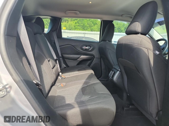 2019 Jeep Cherokee Latitude with VIN 1C4PJLCX2KD485291, listed as a Copart auction lot 60484795 with 76,163 mi miles and Salvage title. Bid and sale history available at DreamBid. Image 11.