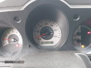 2004 Nissan Frontier XE z VIN 1N6ED29X04C423328, wystawiony jako IAAI lot #41514717 z przebiegiem 297 128 mil mil oraz . Historia ofert i sprzedaży dostępna na DreamBid. Obrazek 7.