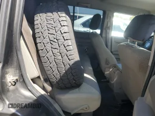 2006 Jeep Commander z VIN 1J8HG48KX6C229068, wystawiony jako Copart lot #54003995 z przebiegiem 186 875 mil mil oraz Szkoda całkowita • Salvage title. Historia ofert i sprzedaży dostępna na DreamBid. Obrazek 11.