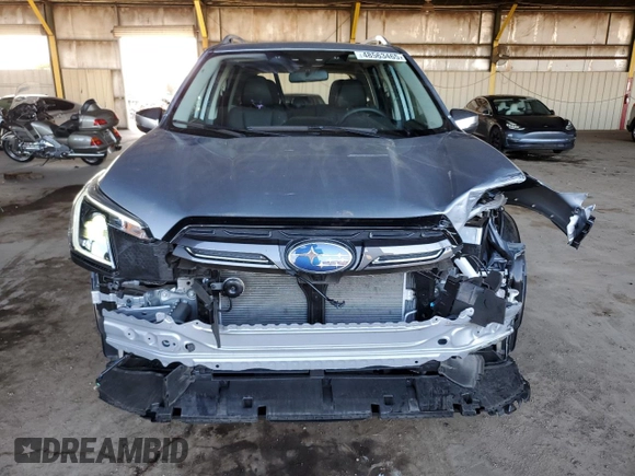 2024 Subaru Forester Touring z VIN JF2SKAMC3RH410742, wystawiony jako Copart lot #48563465 z przebiegiem 8 344 mil mil oraz Szkoda całkowita • Salvage title. Historia ofert i sprzedaży dostępna na DreamBid. Obrazek 5.