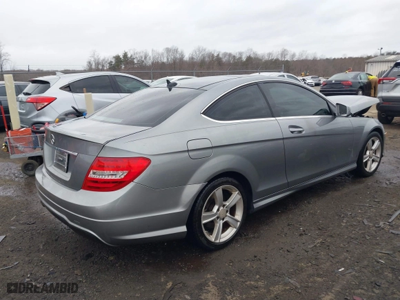 2013 Mercedes-Benz C-Class C 250 with VIN WDDGJ4HB0DG063367, listed as a IAAI auction lot 41705674 with 149,422 mi miles. Bid and sale history available at carsss.com. Image 4.