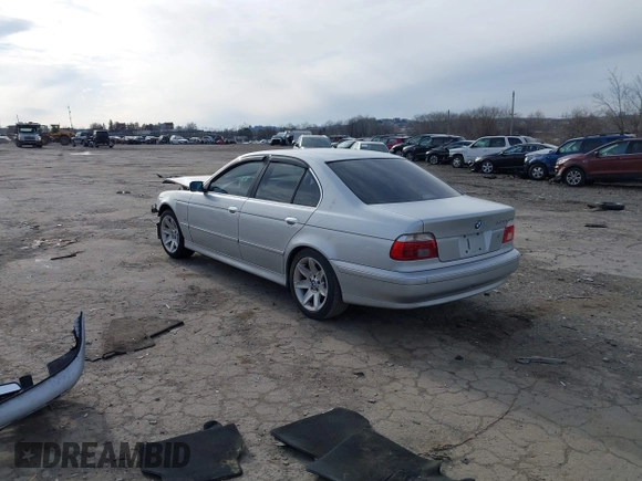 2002 BMW 5 Series 525i with VIN WBADT33412GF42744, listed as a IAAI auction lot 41609141 with 1 mi miles. Bid and sale history available at carsss.com. Image 3.